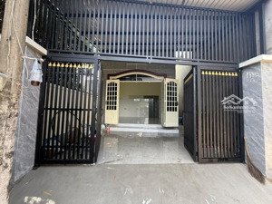 cạnh vinhomes q9, nhà mới ,đường xe hơi , diện tích: 5,5m x 15m nở hậu 5,8m giá: 4,3 tỷ