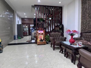 bán nhà 4tầng mt đường nguyễn xí cách biển 700m