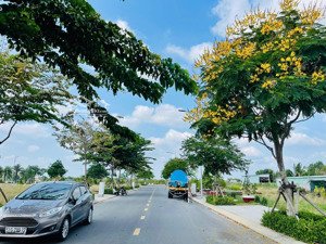 đất thổ cư 150m2- 3 tỷ shr. đường nguyễn hữu trí, view cao tốc trung lương.lh : oanh