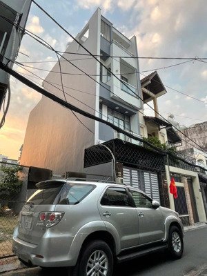 nhà hẻm nhựa 6m thoại ngọc hầu sẵn máy lạnh _ 4.2m x 17m _ 3 lầu _ 4pn _ 3wc chính chủ cho thuê