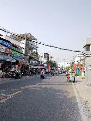 nhà đẹp đón tết - trung tâm quận 8 - 3 tầng, 4pn - tặng full nội thất - xách vali vào ở ngay