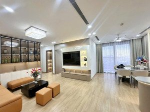 chỉ 12tỷ cho căn góc 116m2_3n_bán công đn tại vinhomes gardenia, nội thất full đồ. cam kết ko ảo