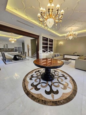 chủ cần bán gấp nhà phố hoàng quốc việt, ô tô, 110m2x5t, thang máy, mặt tiền rộng, giá 34 tỷ tl