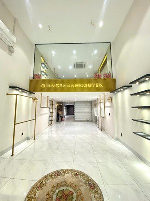 chỉ 45tr! mặt bằng đẹp võ văn tần quận 3 - tuyến đường vip. đoạn 2 chiều. 4,2x18m 2 tầng