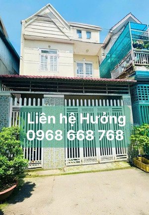 bán nhà hóc môn sát q12 -81 m2 ( 5.6 x14) - 2tầng - hẻm hxh - chỉ 4,83tỷ.
