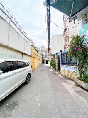 âu dương lân - hẻm xe hơi quay đầu - 55 m2 nhỉnh 5 tỷ