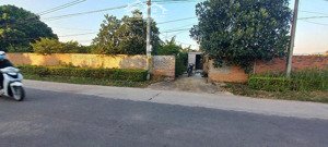 chính chủ cần bán 6 sào đất cây lâu năm mặt đường 18b, cách cổng vào sân golf 700m