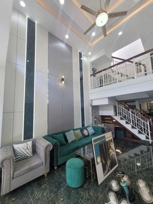 khu vip hiếm nhà bán đầu đường quang trung p10 gv 4.3x12.6 (6,85 tỷ) nhà 3 tầng 1 trệt 1 lửng 1