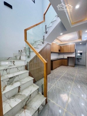 nhà đẹp 2 tầng hẻm 4m lâm văn bền, q7