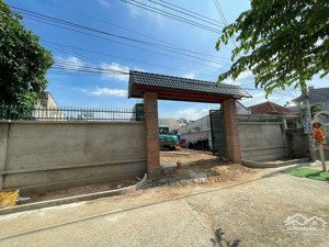 đất đẹp xây căn hộ dịch vụ sát khu b ký túc xá đại học tp hcm - hẻm xe hơi thông tô vĩnh diện