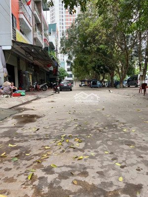 cần bán 80m2 (6,66x12) đất x2 đông trù đông anh đường rộng 7,5m mặt nhìn ra sân bóng thoáng mát