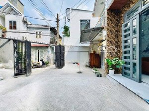 nhà phố hẻm thông 3 pn, sát chợ thạc đà phường 14 , gò vấp. giá chỉ 5 tỷ 850 tl