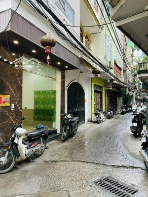 bán nhà minh khai, 35m2, 8.6 tỷ, 5 tầng, ô tô đỗ cửa, sổ đỏ chính chủ, đẹp, nhà thoáng