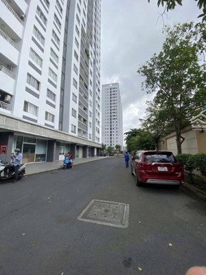 cần bán 2 căn lotus garden mt trịnh đình thảo 52m2 và 71m2 / sổ hồng sẵn