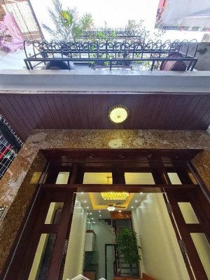 bán nhà đại la, 31m2, 6.98 tỷ, 5 tầng, 10m ra ô tô, sổ đỏ chính chủ, đẹp, nhà thoáng sáng