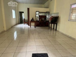 cho thuê nhà nguyên căn hẻm 923 lê văn lương 7,5tr