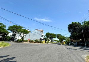 bán lô góc 2mt đường 10,5m bùi quốc khái - khu biển tân trà gần nam kỳ khởi nghĩa