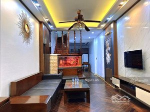 trung phụng 55m x 4 tầng 4 ngủ nhà đẹp dân xây thôngthoáng trước sau ô chờ thang máy sổ đỏ đống đa