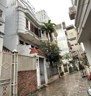 giảm mạnh bán gấp nhà ô tô tránh kinh doanh cầu giấy dt 118m 5t mt 20m giá 39.5tỷ