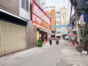 nhà mới 5 tầng vạn kiếp, bình thạnh , xách vali vào ở ngay giá: 7 tỷ 55 tặng full nội thất