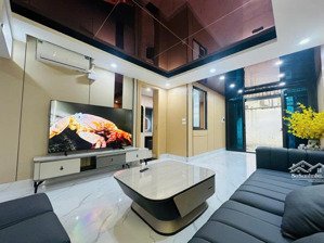 bán căn hộ tập thể tầng 1 láng hạ, đống đa, dt75m, 3pn,2wc, ô tô đỗ, sân riêng. giá hơn 5 tỷ