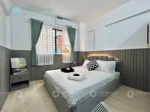 căn hộ 1 phòng ngủ cửa sổ lớn full nội thất gần sân bay tân sơn nhất