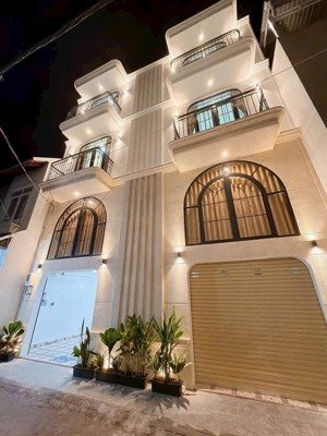 căn hộ dịch vụ 4 tầng thủ đức - kts thiết kế - 6 phòng ngủ - dòng tiền dự kiến 36tr/th