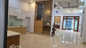 biệt thự mini 90m2(6x15) chỉ 8,x tỷ mặt tiền 6m gần chung cư celadon