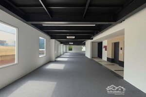 cho thuê văn phòng lương thế vinh 120m2 giá 17 triệu không gian rộng đỗ xe thoải mái