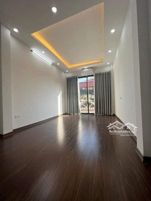 bán nhà 7 tầng phố đội cấn, thang máy nhập khẩu, cách ô tô 30m, dt40m2 nhỉnh 10 tỷ