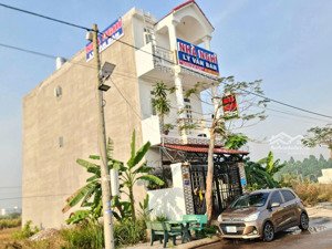 bán nhà nghỉ 3 tầng view sông thầy cai củ chi đang thu nhập ổn định cần bán gấp