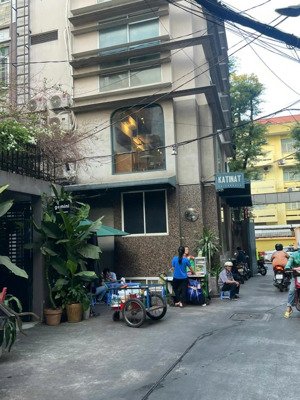 bán nhà hxh sát mặt tiền nguyễn bỉnh khiêm p bến nghé q1, 3.8x17m cn 65m2, 4 tầng chỉ nhỉnh 25 tỷ