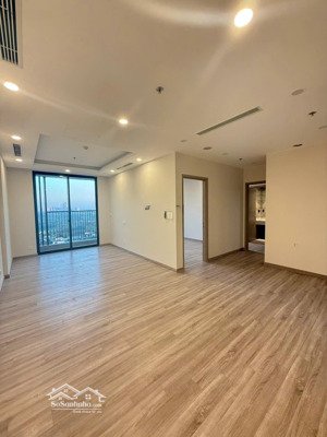 hot căn 2pn 74m2 sky forest view đảo tầng 20 giá 5.80 tỷ bao phí. lh 