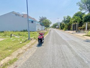 nền mặt tiền đường lê văn kiệt 100m² thổ cư, nền cao đẹp, giá 2.85 tỷ, phường 6 tân an, long an