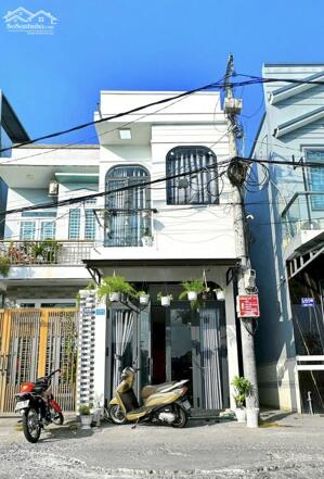 Nhà trệt lầu mặt tiền đường Bờ Kè Lê Anh Xuân, kế siêu thị Lotte Cần Thơ