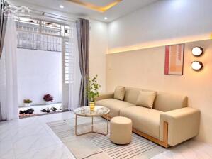 Trần Cao Vân - Sát Biển - 31 M2, 2 Tầng - Giá: 3. 25 Tỷ