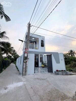 CĂN LẦU 2 MẶT TIỀN VỪA HOÀN THIỆN SIÊU ĐẸP ĐÓN TẾT