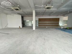 CƠ HỘI DUY NHẤT sở hữu VỊ TRÍ NGAY TẦNG 1 đường NGUYỄN HỮU THỌ 