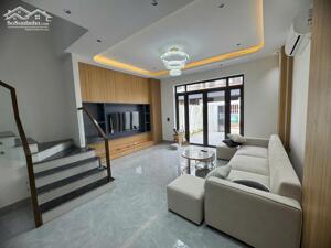 Bán nhà 3 tầng Định Trung , Vĩnh Yên giá 3,85 tỷ. LH 0399.566.078