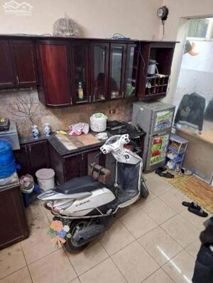 B.Á.N NHÀ HUỲNH THÚC KHÁNG 50m2, Ô TÔ SÁT NHÀ, PHÂN LÔ NGÕ THÔNG, hơn 9 tỷ