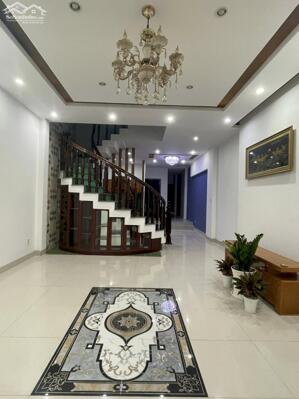 NHÀ 2 TẦNG ĐƯỜNG 12M VĨNH HÒA – GẦN BIỂN, KINH DOANH TỐT, GIÁ CHỈ 6,4 TỶ