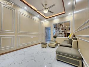 BÁN NHÀ PHỐ TÂN MAI , NGÕ THÔNG RẤT GẦN ĐƯỜNG Ô TÔ, NHÀ ĐẸP NỘI THẤT ĐẸP, NHỈNH 8 TỶ.