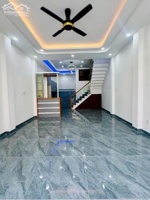  BÁN NHÀ ĐẸP HẺM XE HƠI – 4 TẦNG – 4 PHÒNG NGỦ - LÃ XUÂN OAI, LONG TRƯỜNG