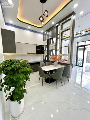 NHÀ THỔ CƯ 100M2 ĐƯỜNG XE Ô TÔ PHƯỜNG PHÚ TÂN GẦN CHỢ TÚ ĐIỀN