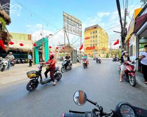 Nền rộng thích hợp xây trọ - Gần đại học Y Dược và đại học Kỹ Thuật