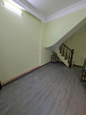 Nhà mặt ngõ 281 Tam Trinh, gần mặt phố, 36m2 MT 3.5m, giá 12.8 tỷ có TL, 0985868893