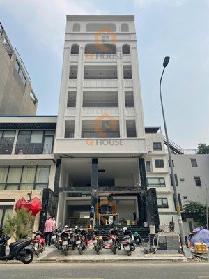 hot - tòa nhà 1000m2 ngay trương văn bang thạnh mỹ lợi 7 tầng suốt thang máy, chỉ 150 triệu/tháng