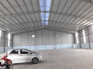 cho thuê nhà kho 1200m2 đường xe công 40 feet tại phường hiệp thành