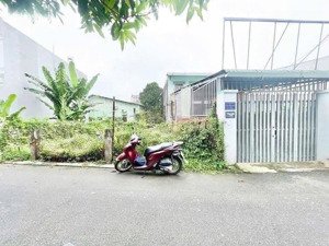 bán lô đất mặt tiền đường nguyễn hiền đường nhựa thông , gần ngã tư mồi phường dĩ an