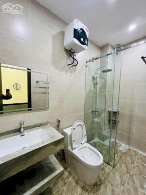 Siêu phẩm nhà 3 tầng sân cổng ngõ 40 Trương Văn Lực, Hùng Vương, oto đỗ cửa GIÁ TỐT